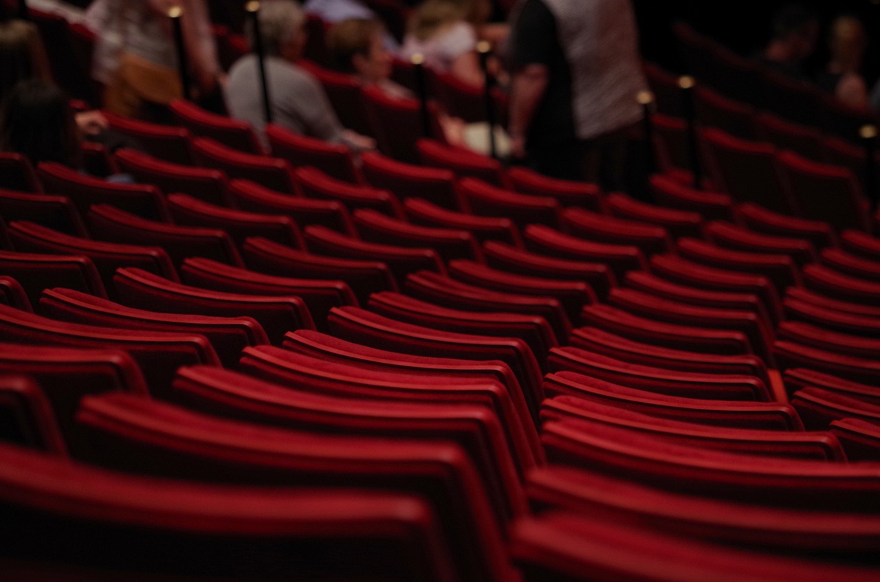 Quels bienfaits vous apportent les cours de théâtre ? - | LeTranfo
