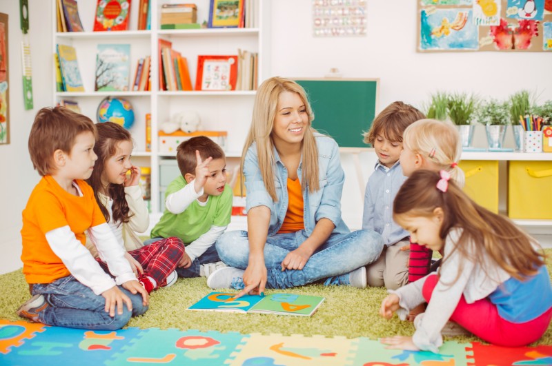 Quel spectacle pour maternelle dans une école publique ou privée ?