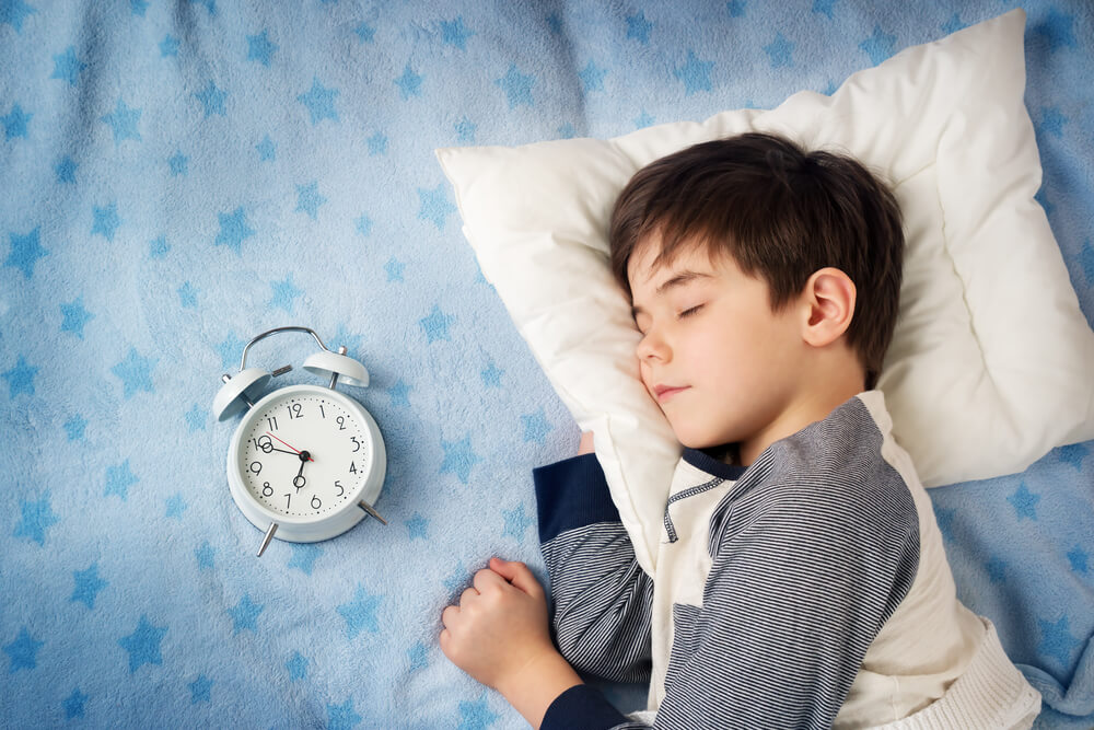 À quel âge les enfants doivent-ils avoir un réveil ?