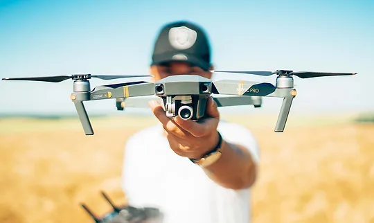 Formation Drone à Tours, France : Un Vol vers l’Excellence dans le Télépilotage Aérien