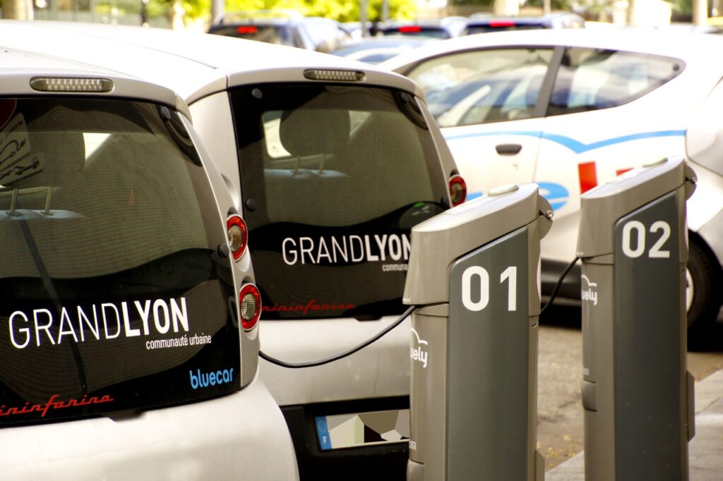 Les bénéfices de la location de voiture à moyen terme.