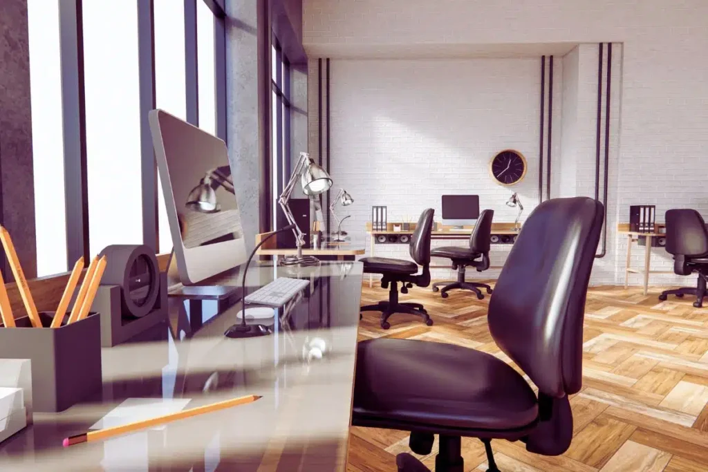 Solutions pratiques pour maximiser l’efficacité de l’espace avec des chaises de bureau